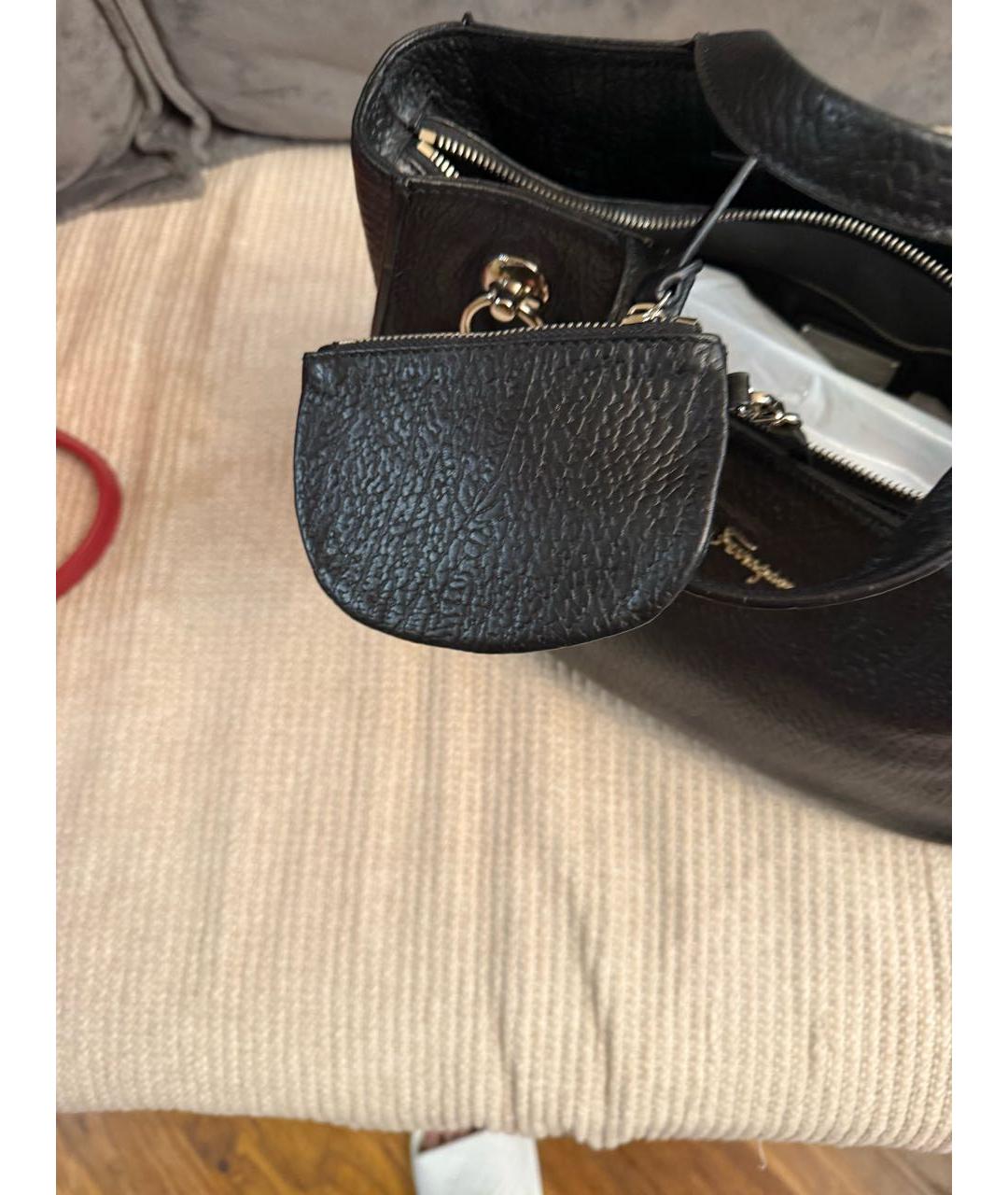 FERRAGAMO Черная кожаная сумка тоут, фото 5