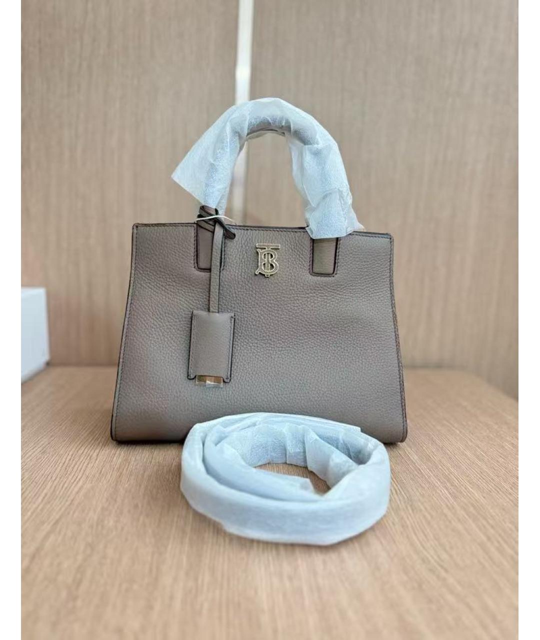 BURBERRY Серая кожаная сумка с короткими ручками, фото 5