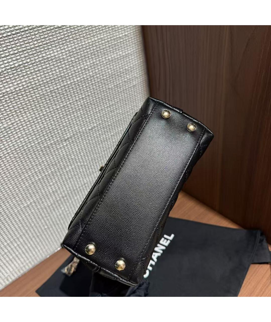 CHANEL Черная кожаная сумка через плечо, фото 6