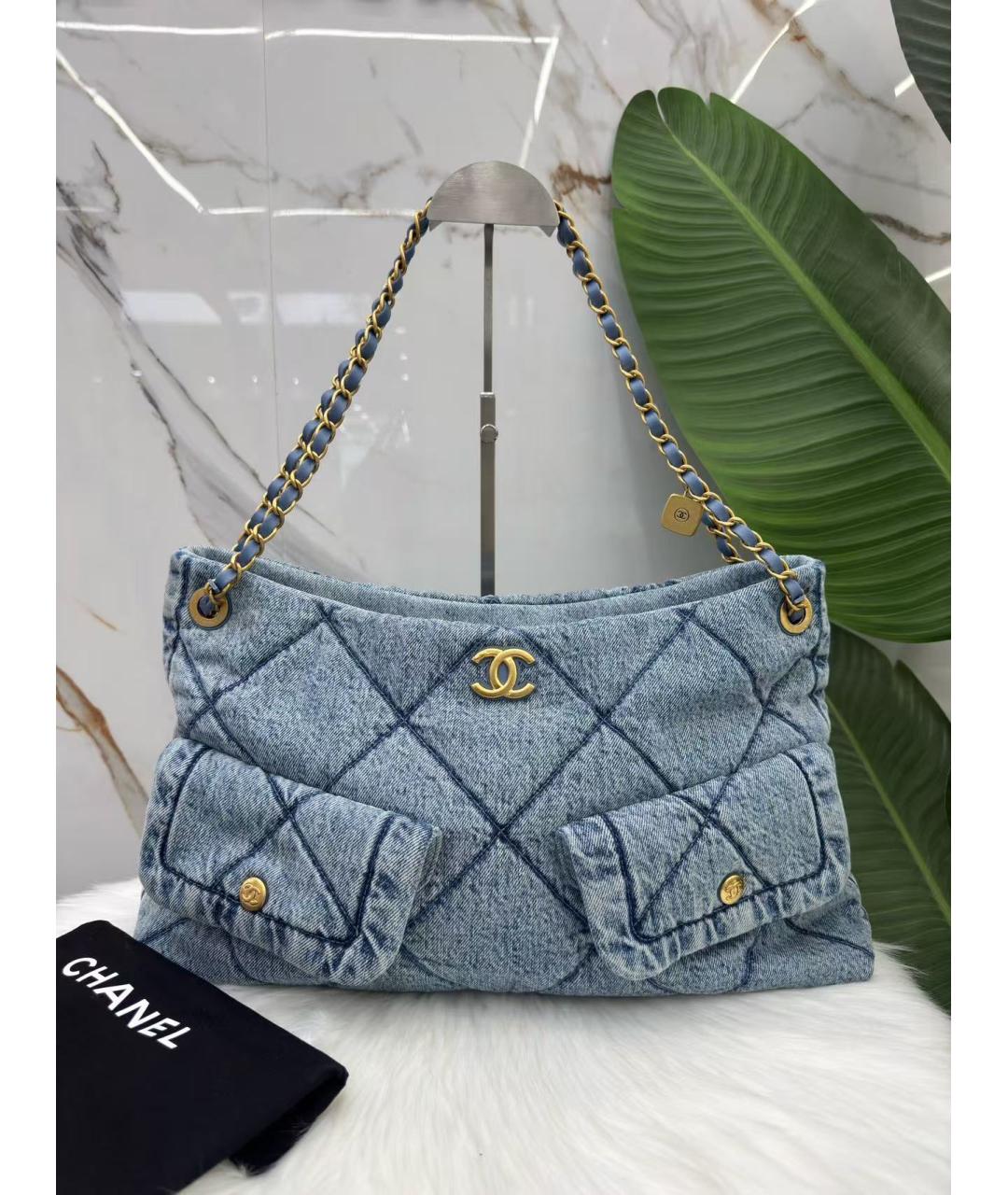 CHANEL Голубая деним сумка с короткими ручками, фото 3