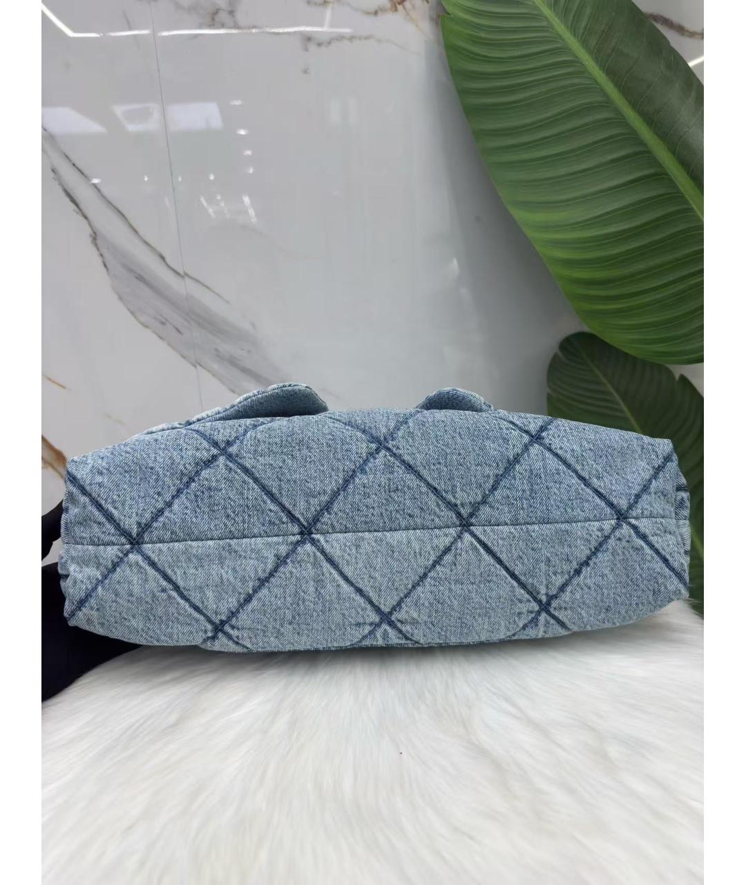 CHANEL Голубая деним сумка с короткими ручками, фото 7