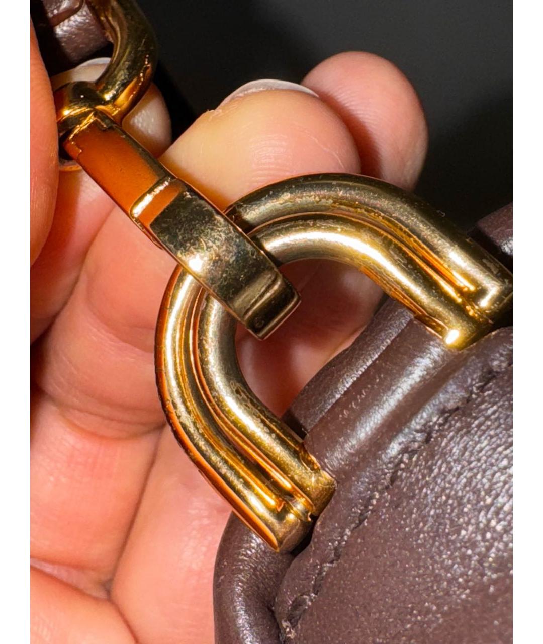 JACQUEMUS Коричневая кожаная сумка с короткими ручками, фото 5