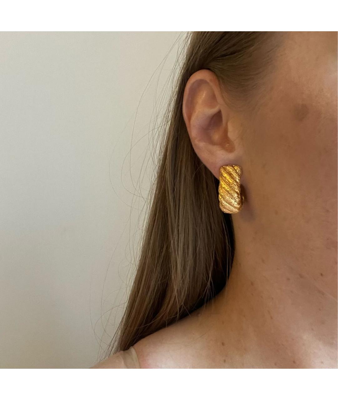 CHANEL Золотые металлические клипсы, фото 3