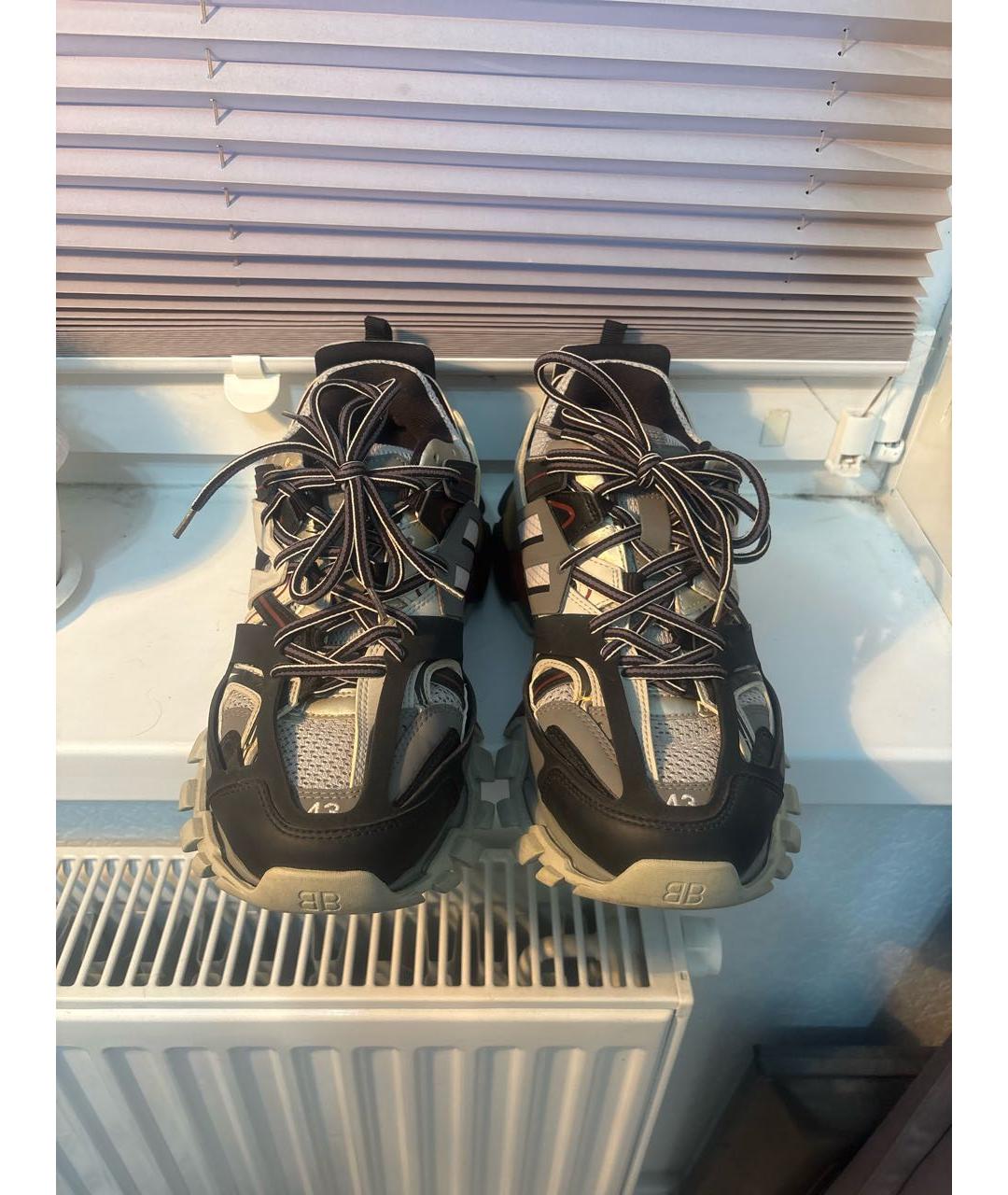 BALENCIAGA Антрацитовые низкие кроссовки / кеды из искусственной кожи, фото 2