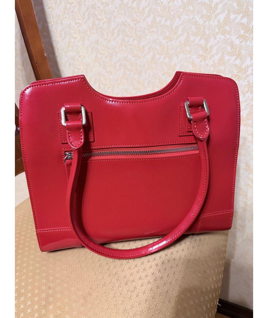 GUY LAROCHE Красная сумка с короткими ручками из лакированной кожи, фото 2