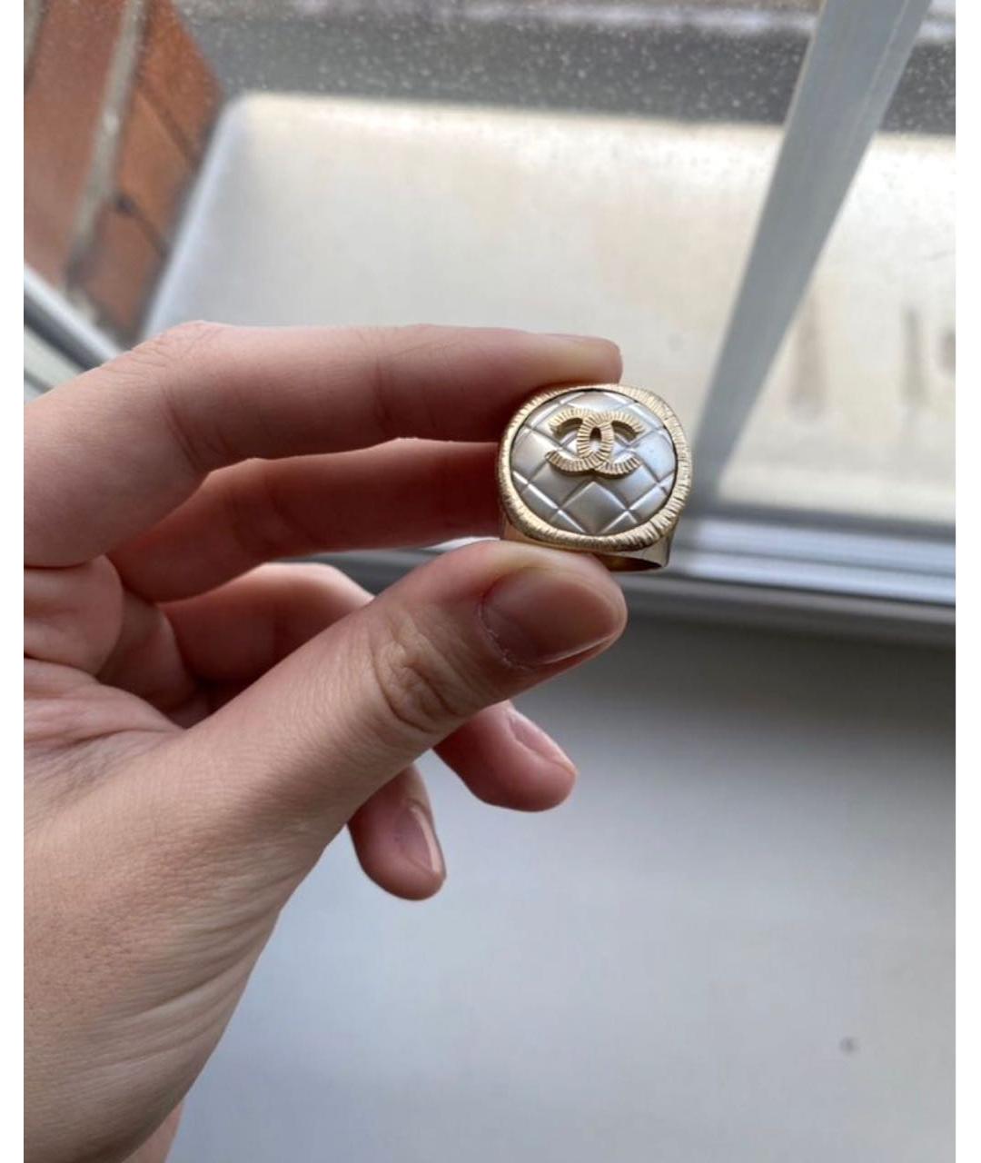 CHANEL Золотое металлическое кольцо, фото 7