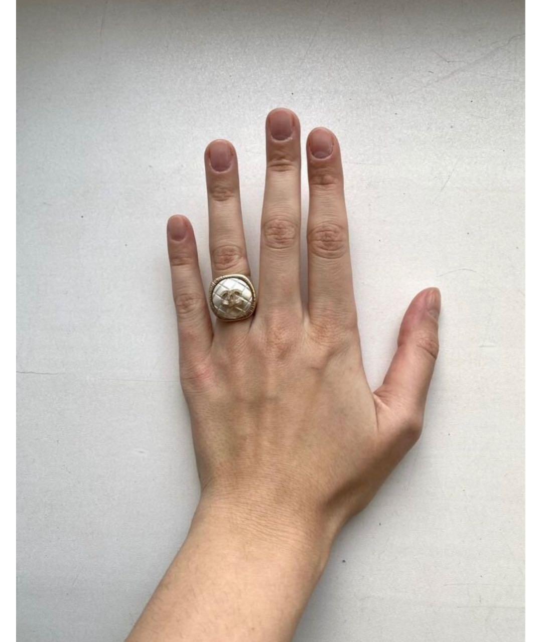 CHANEL Золотое металлическое кольцо, фото 2