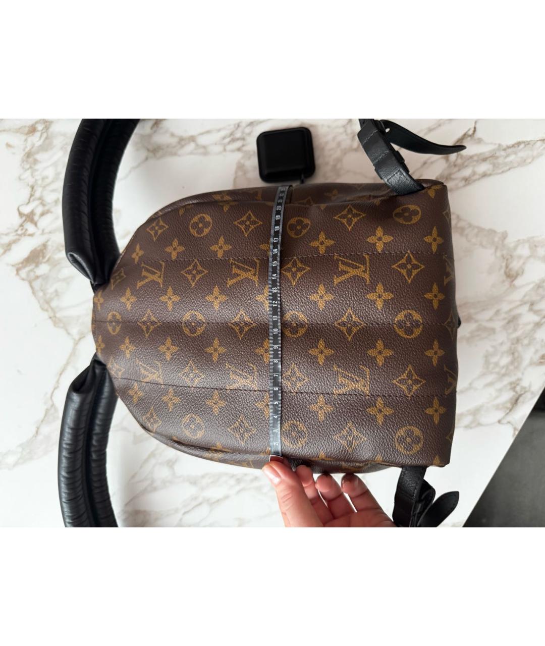 LOUIS VUITTON Коричневый кожаный рюкзак, фото 5
