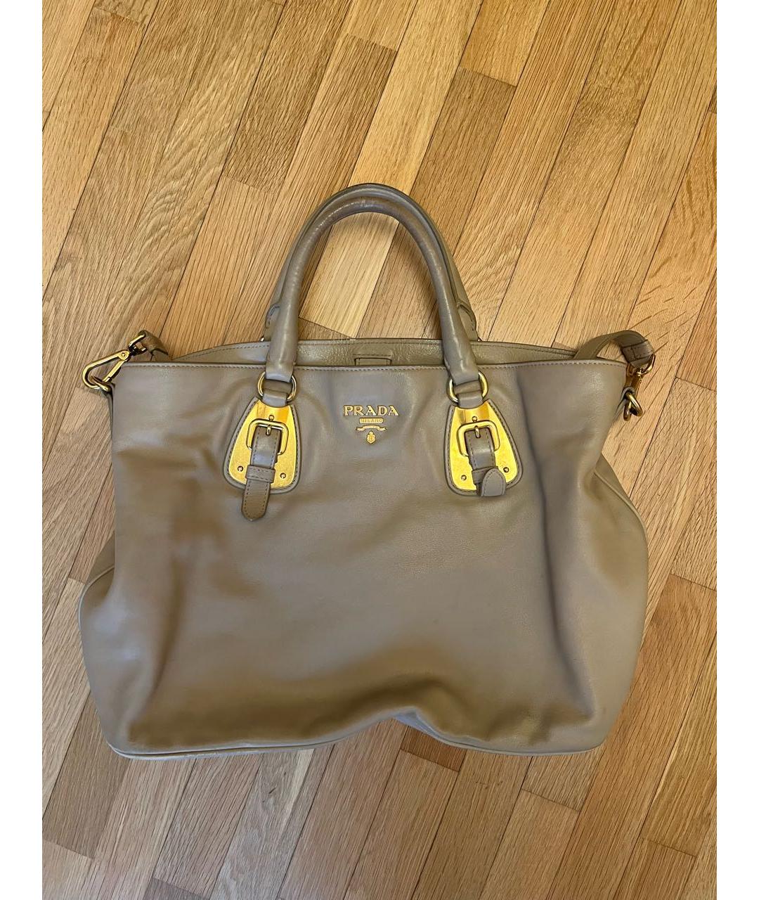 PRADA Бежевая кожаная сумка с короткими ручками, фото 9