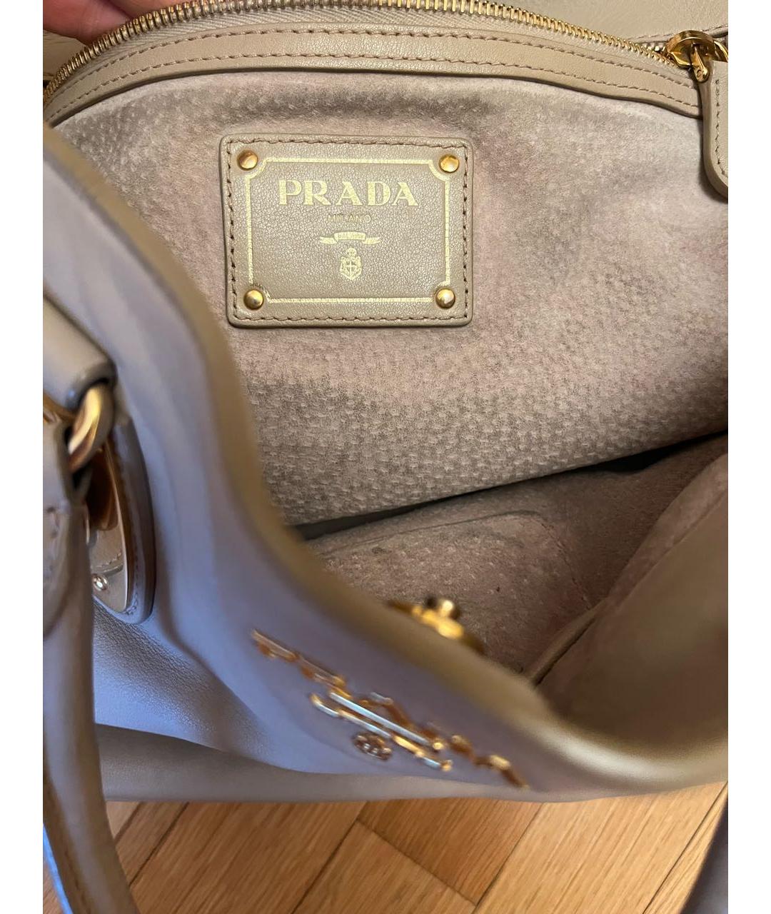 PRADA Бежевая кожаная сумка с короткими ручками, фото 6