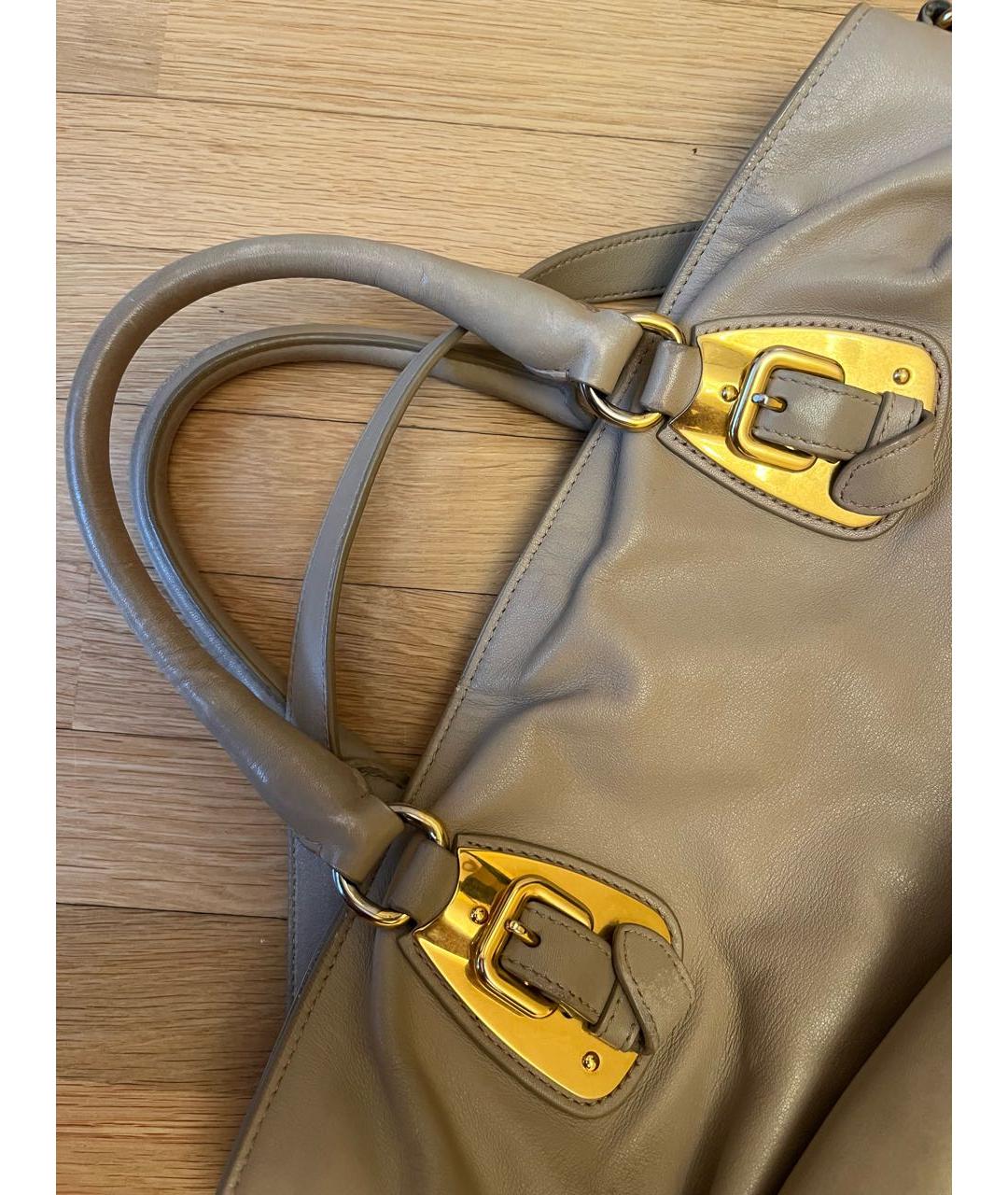 PRADA Бежевая кожаная сумка с короткими ручками, фото 3