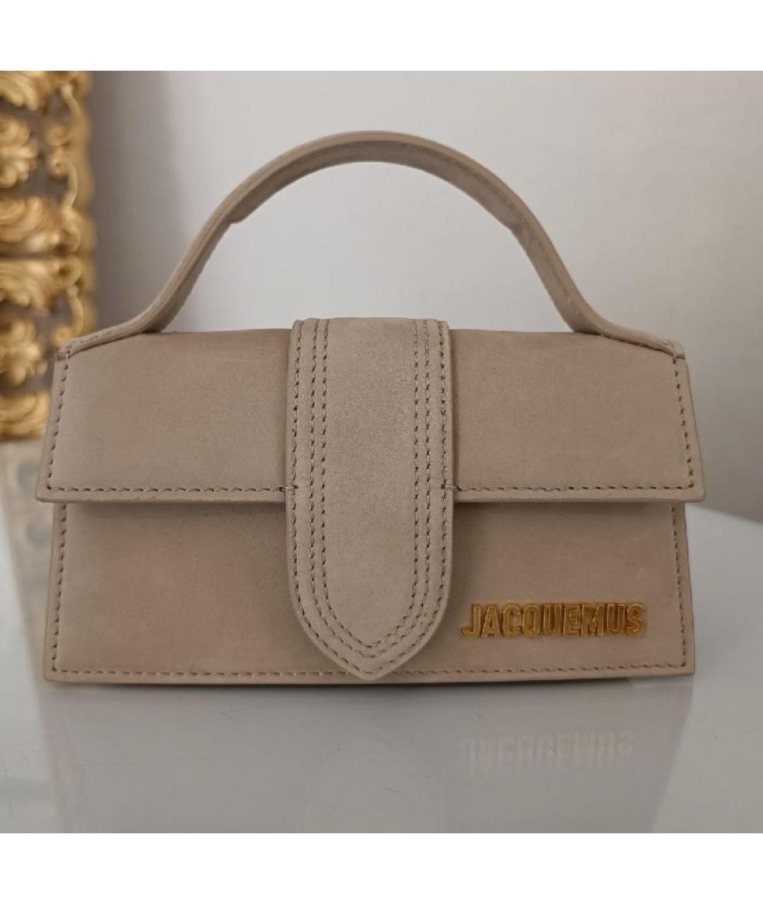 JACQUEMUS Бежевая замшевая сумка с короткими ручками, фото 7