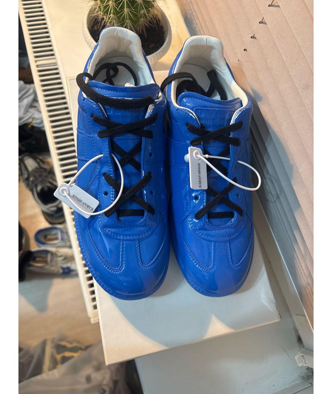 MAISON MARGIELA Синие кеды из лакированной кожи, фото 2