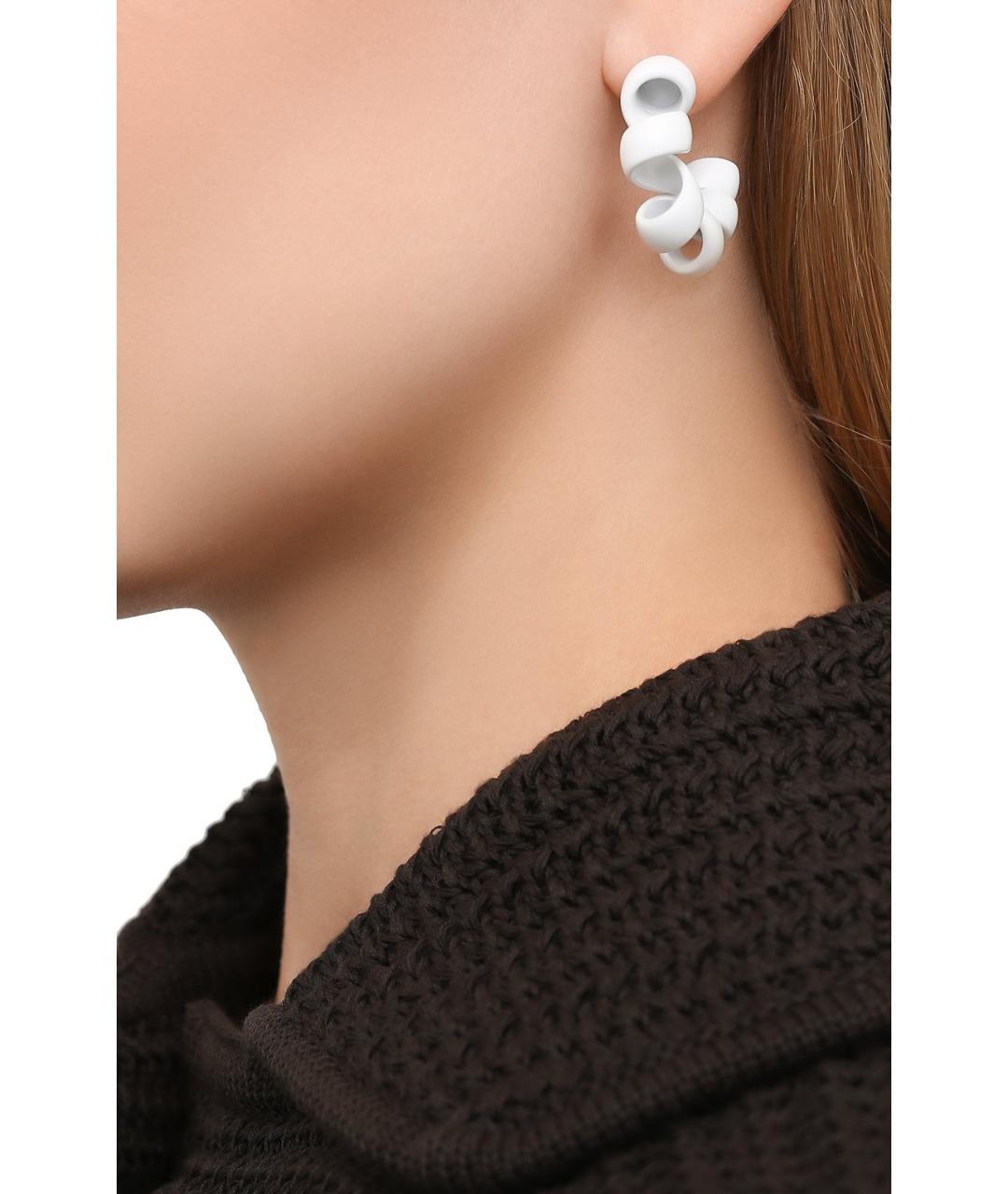 BOTTEGA VENETA Белые серебряные серьги, фото 3
