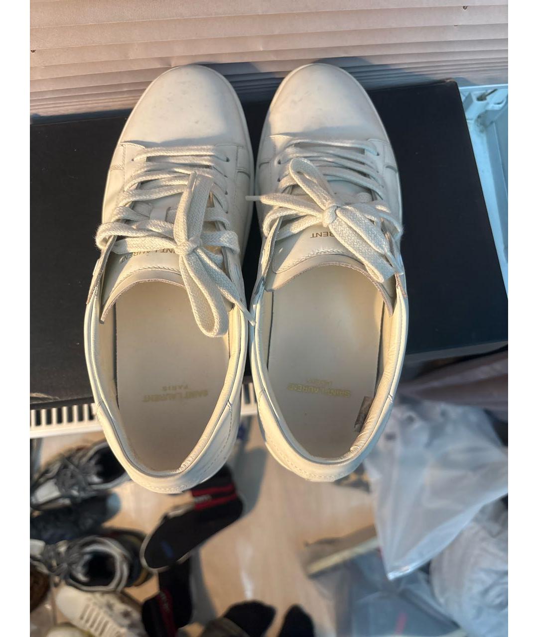 SAINT LAURENT Белые кожаные низкие кроссовки / кеды, фото 3