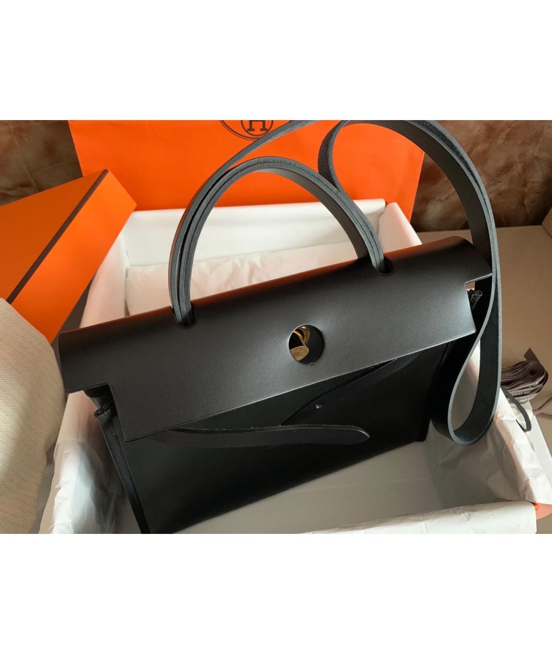 HERMES Черная кожаная сумка с короткими ручками, фото 4