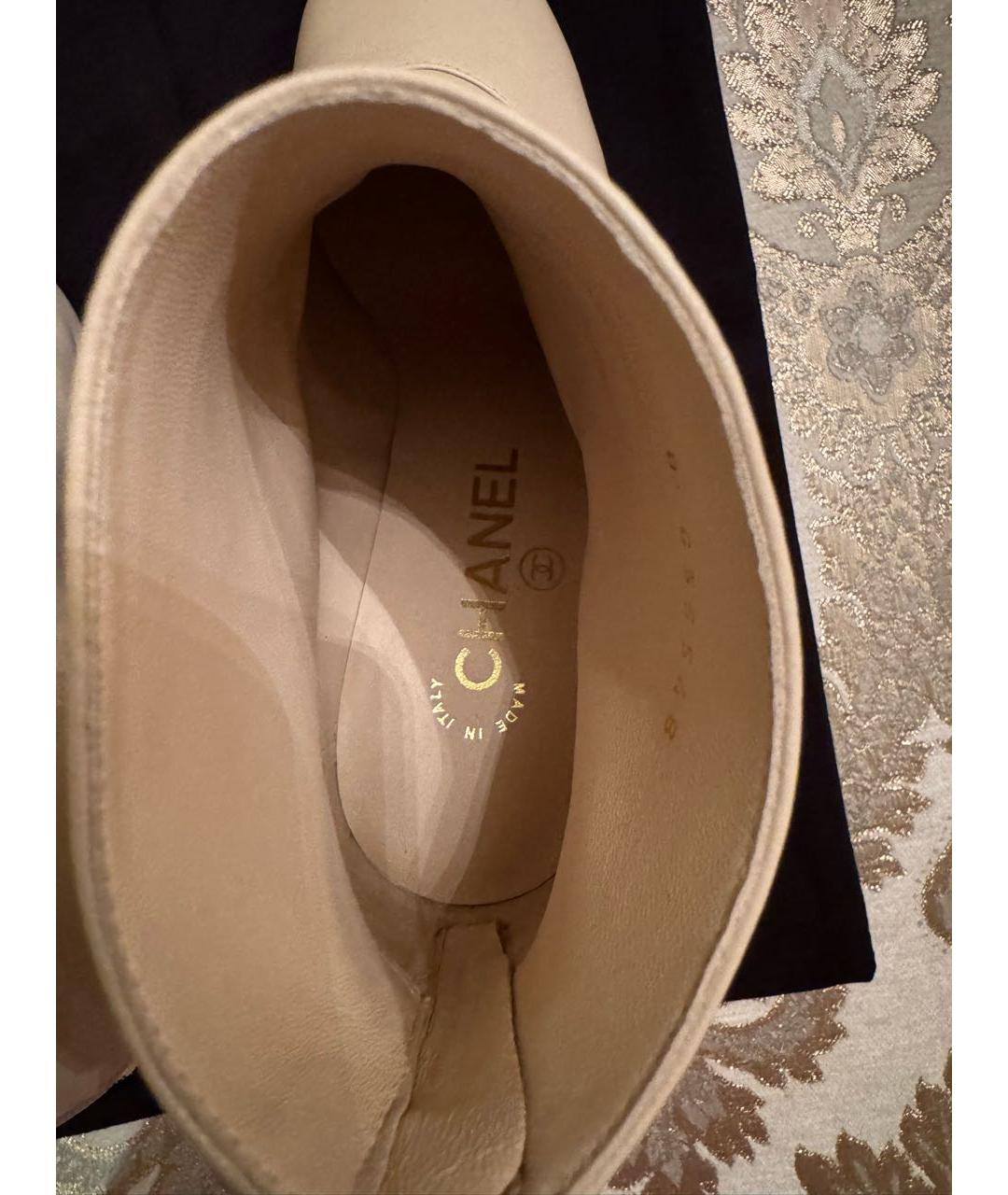 CHANEL Бежевые кожаные ботильоны, фото 3