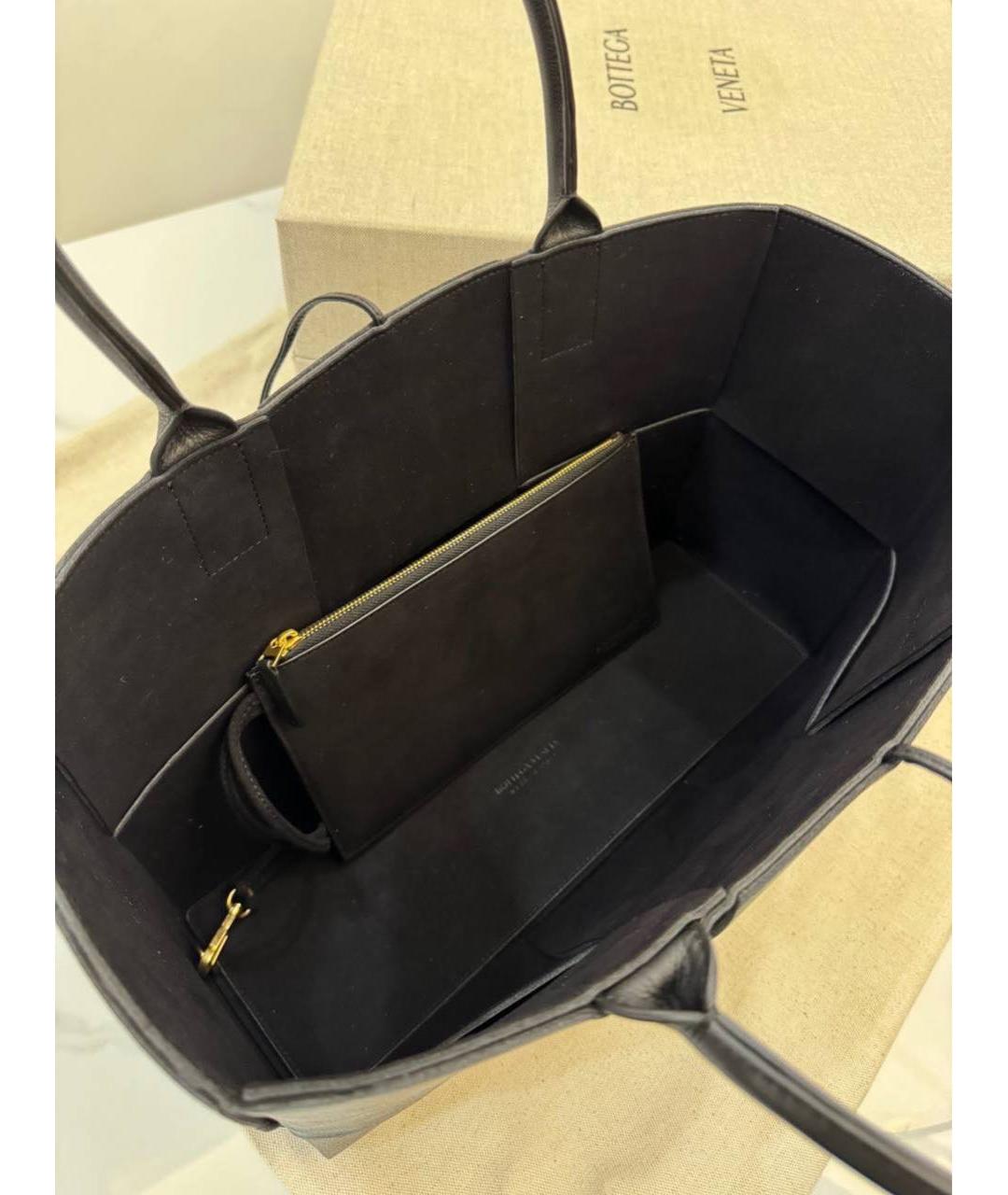 BOTTEGA VENETA Черная кожаная сумка тоут, фото 4