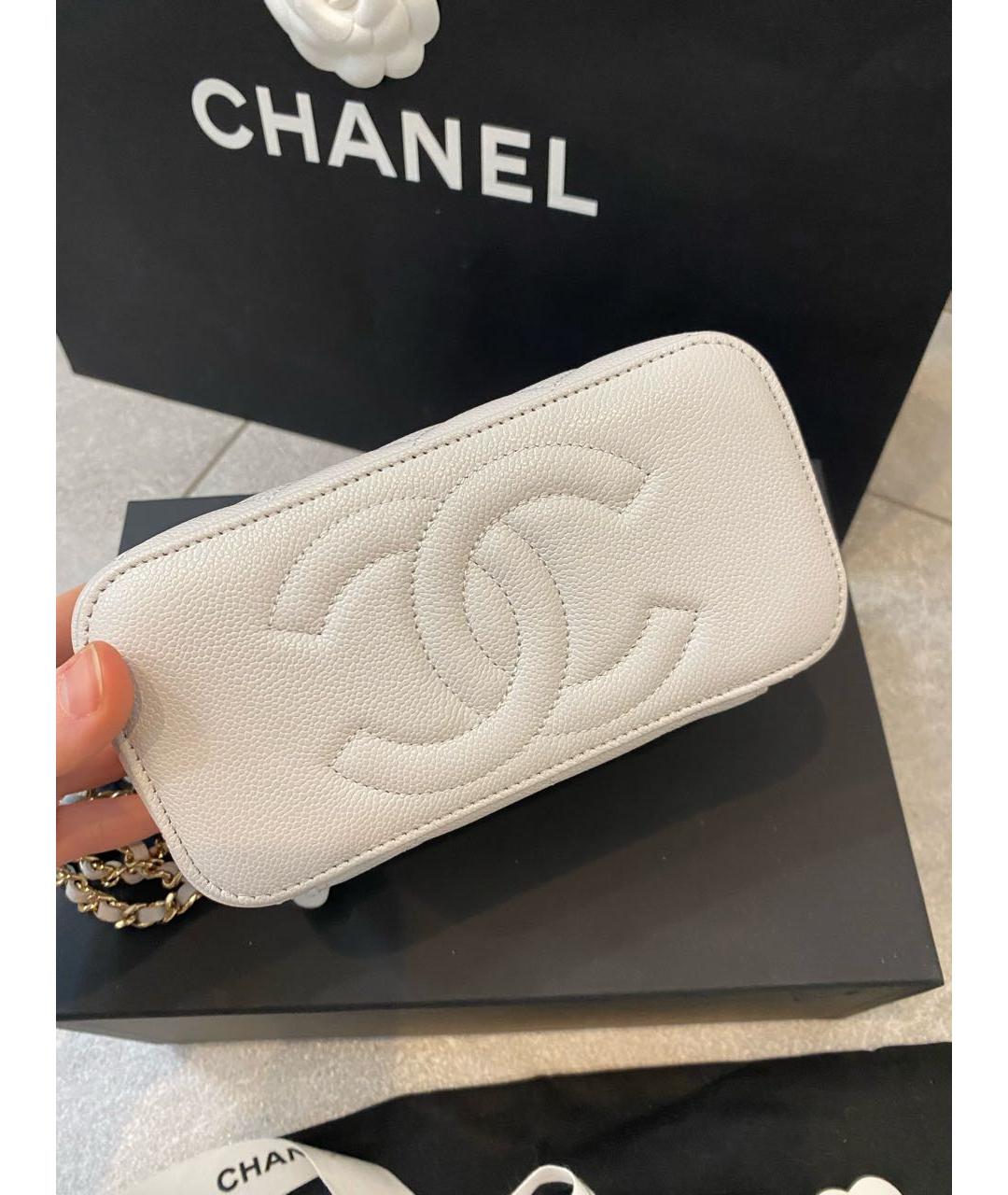 CHANEL Белая кожаная сумка через плечо, фото 3