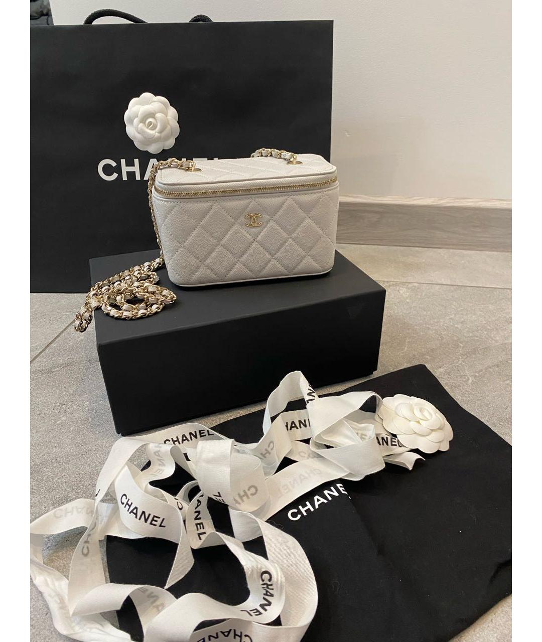 CHANEL Белая кожаная сумка через плечо, фото 2