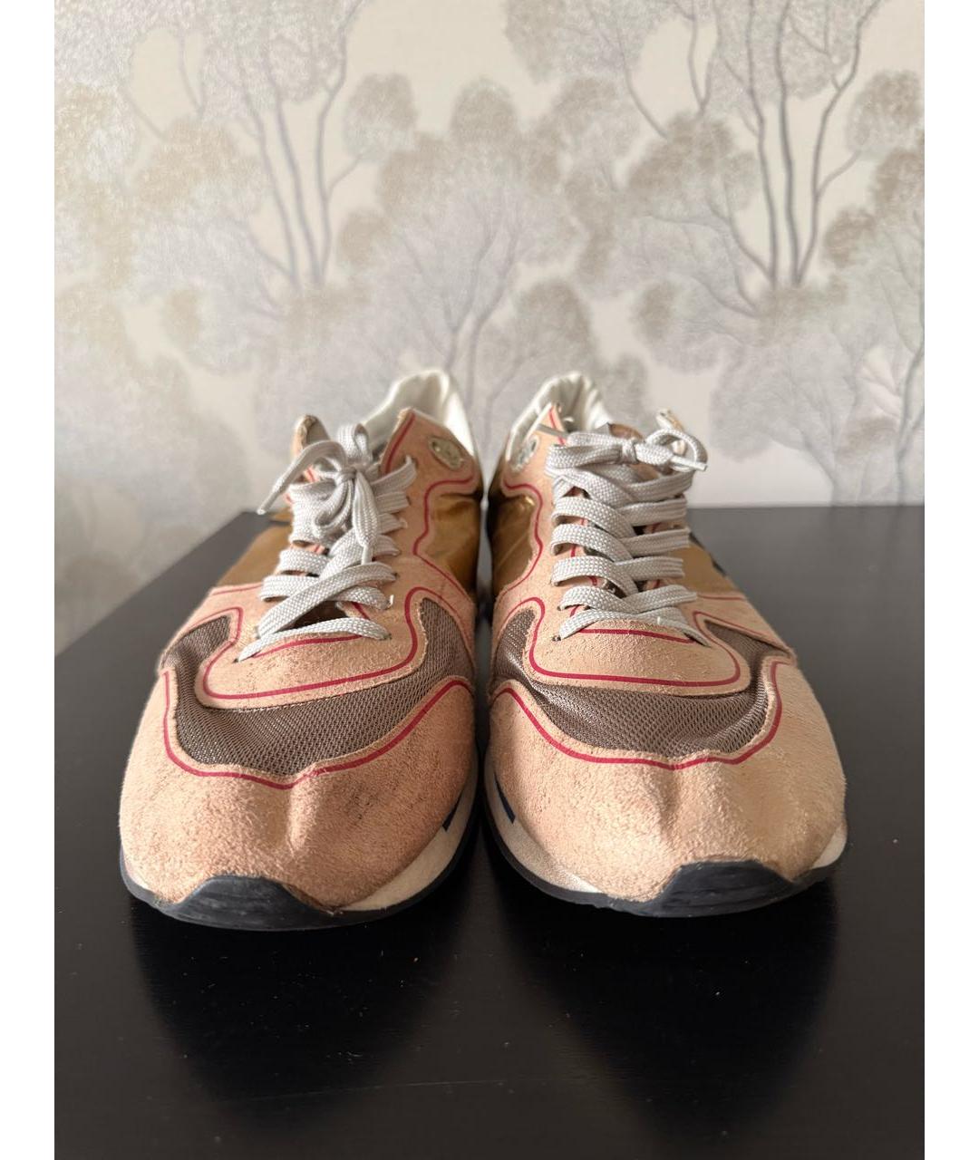 GOLDEN GOOSE DELUXE BRAND Золотые низкие кроссовки / кеды, фото 2