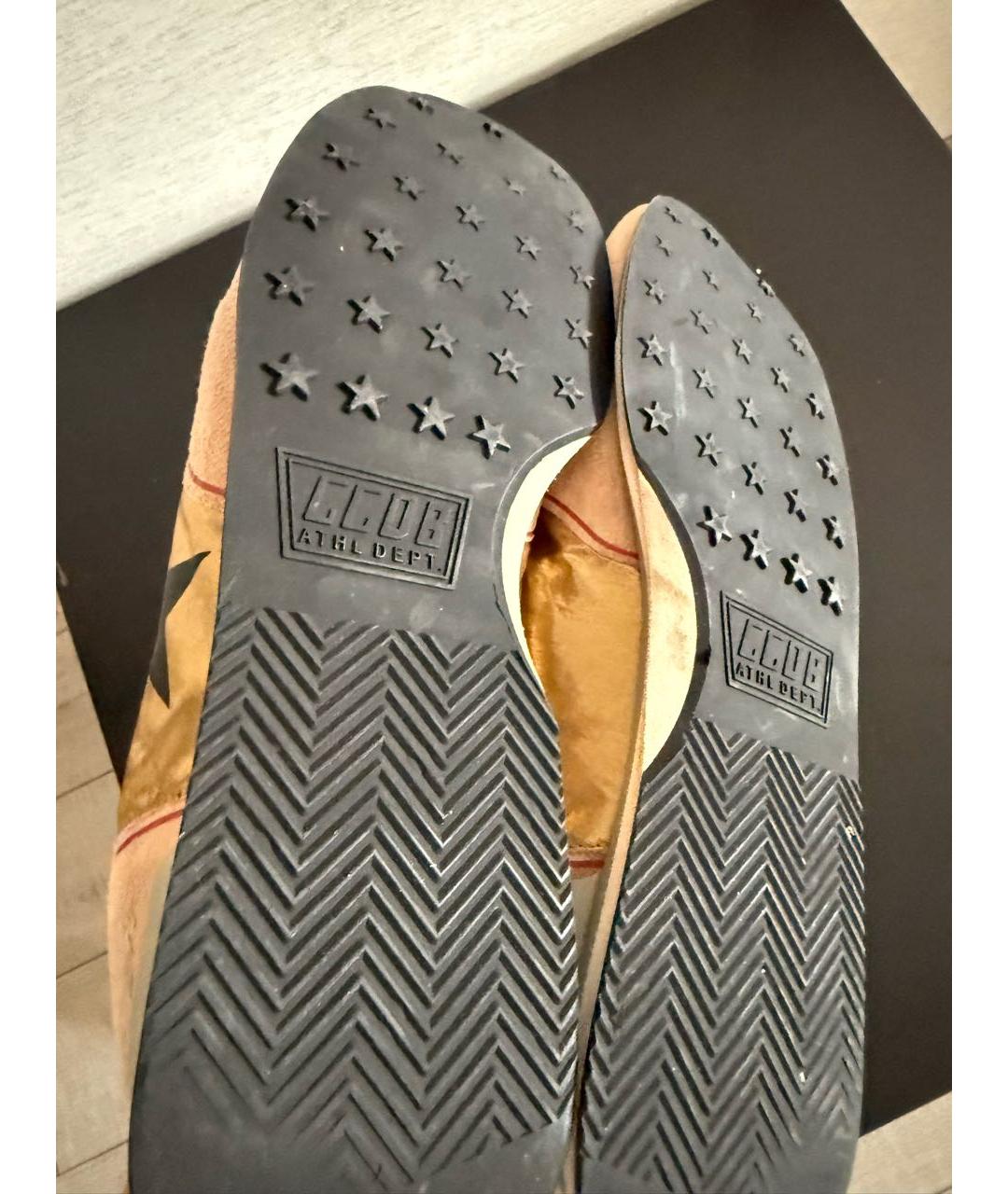 GOLDEN GOOSE DELUXE BRAND Золотые низкие кроссовки / кеды, фото 6