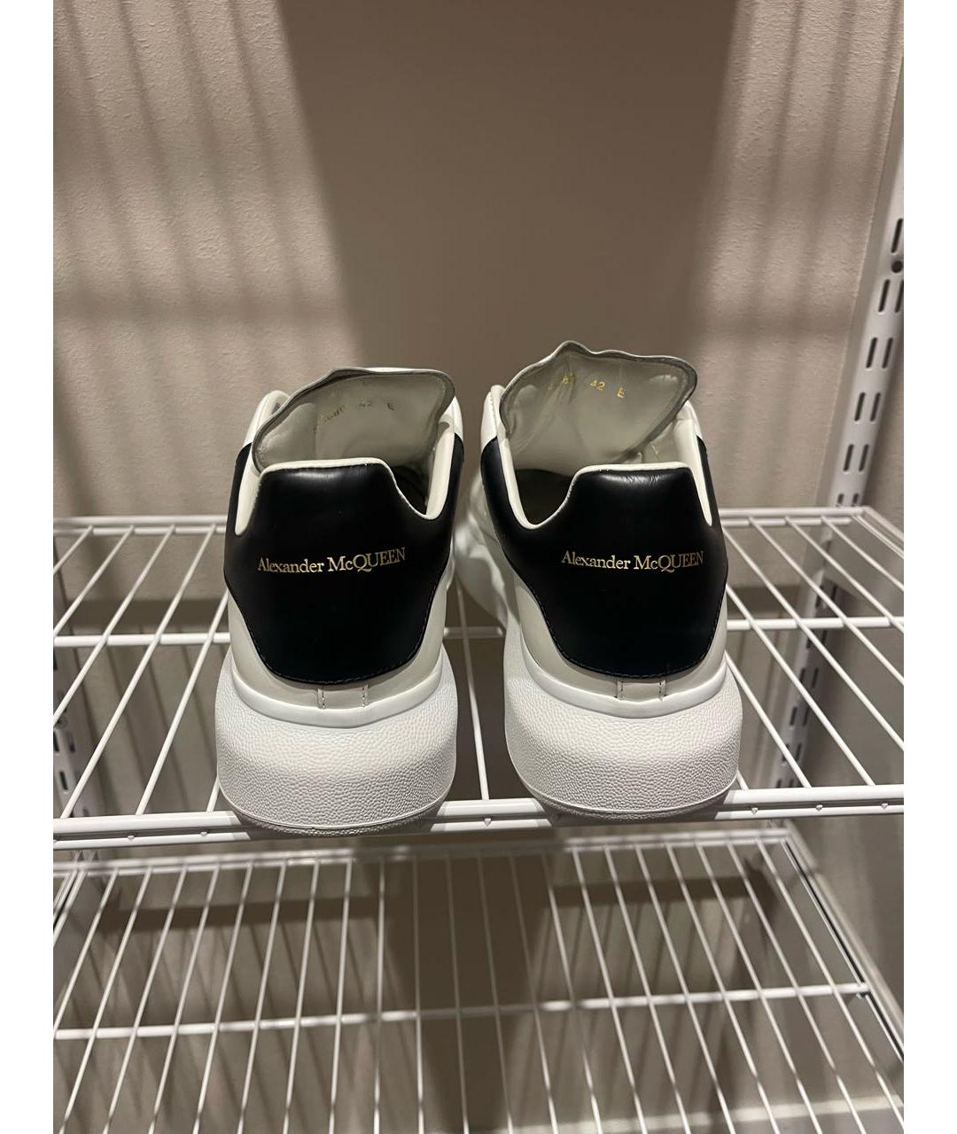ALEXANDER MCQUEEN Белые кожаные низкие кроссовки / кеды, фото 5