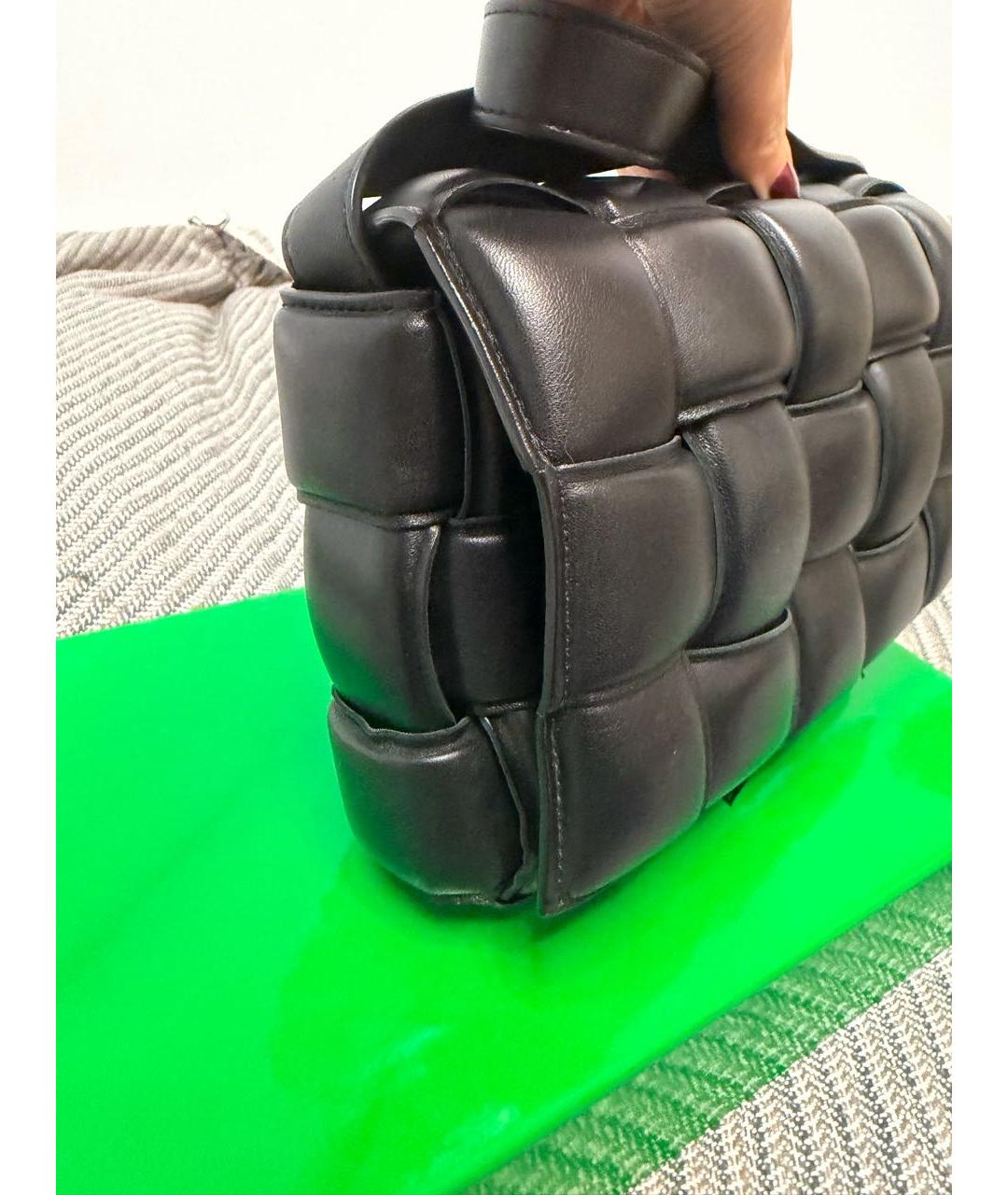 BOTTEGA VENETA Черная кожаная сумка через плечо, фото 8