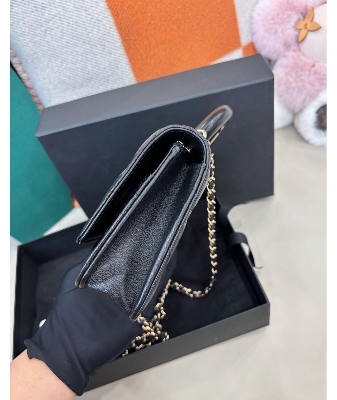 CHANEL Черная кожаная сумка через плечо, фото 4