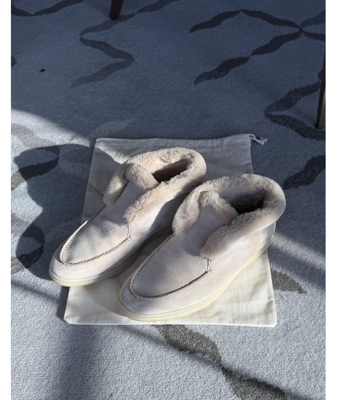 LORO PIANA Бежевые замшевые лоферы, фото 3