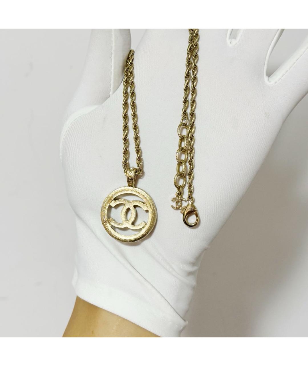 CHANEL Золотая металлическая подвеска, фото 4