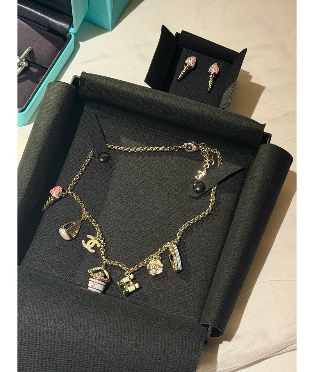 CHANEL Золотое металлическое колье, фото 2