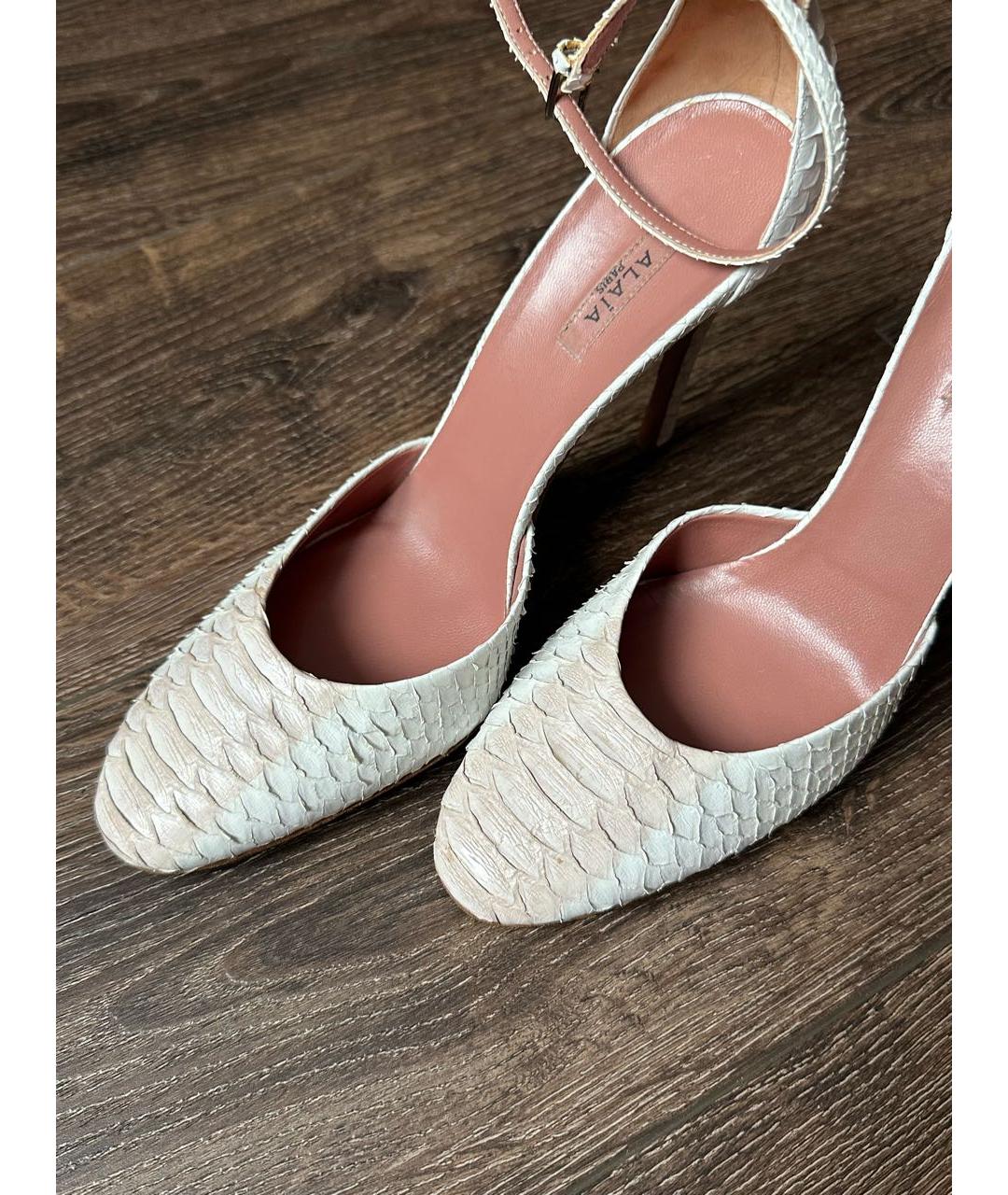 ALAIA Бежевые туфли из экзотической кожи, фото 6