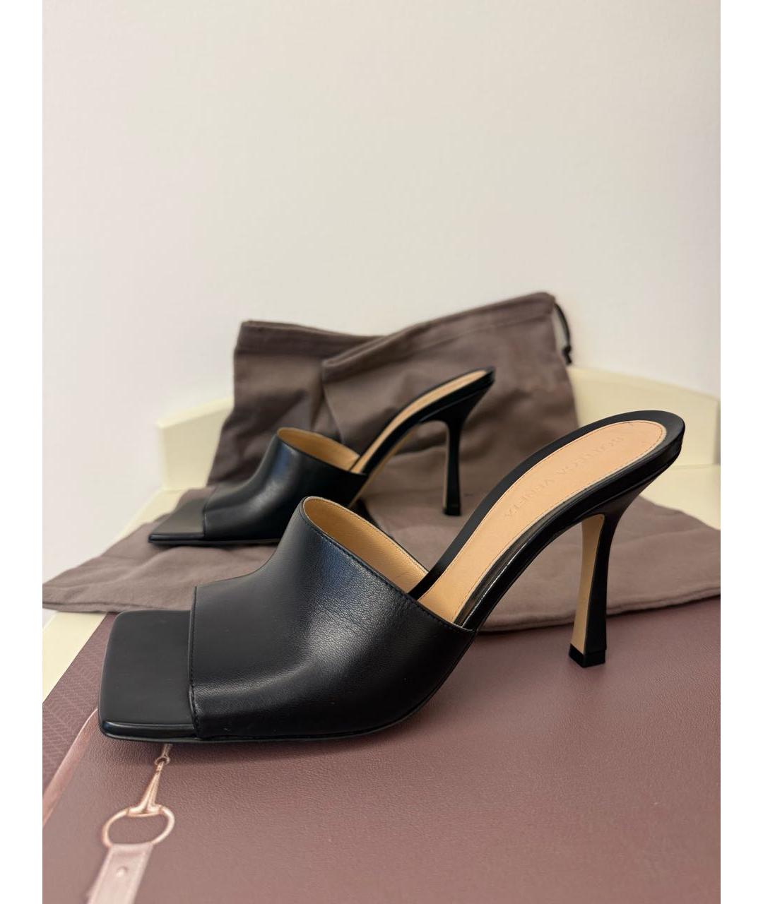 BOTTEGA VENETA Черные кожаные мюли, фото 6