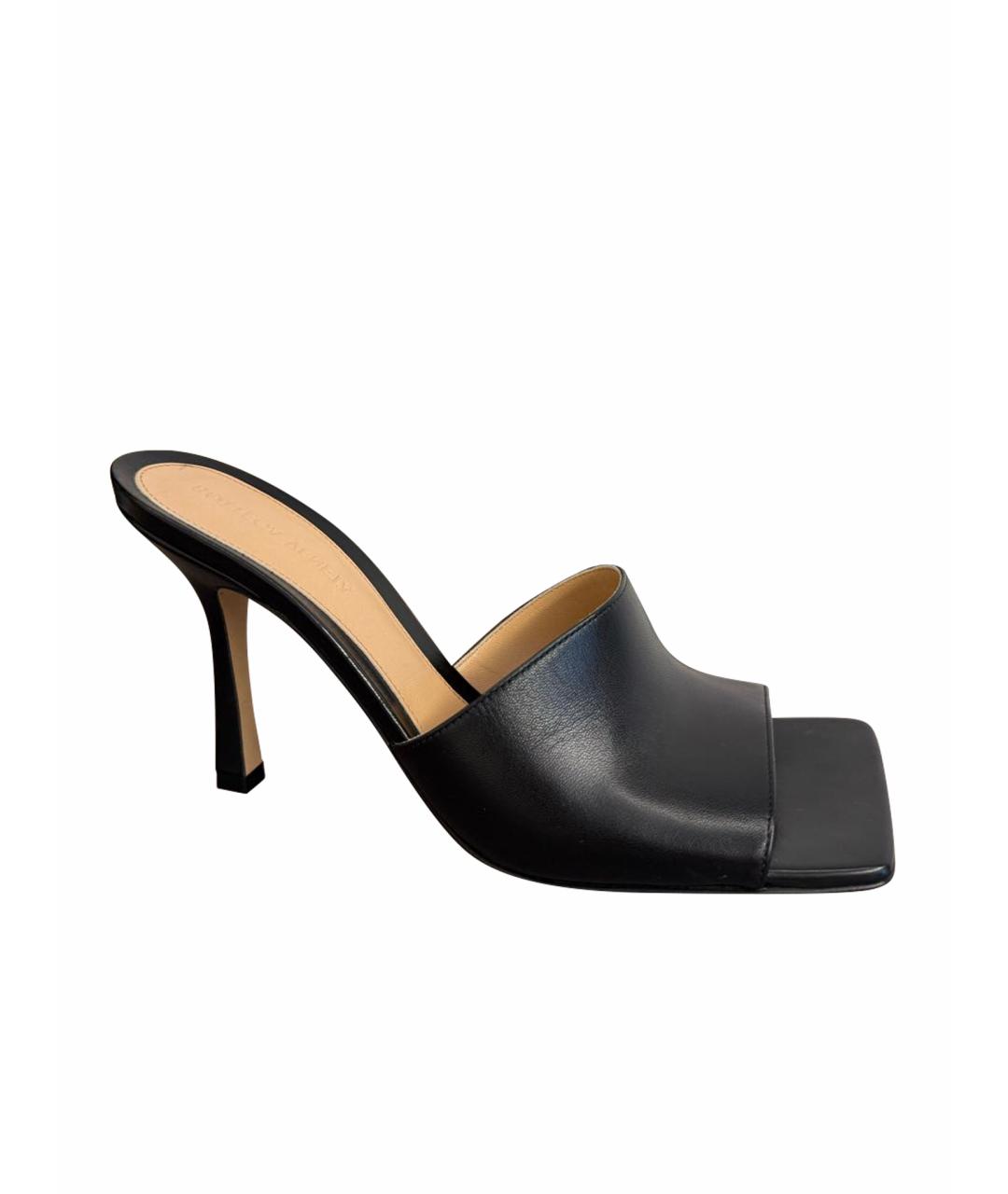 BOTTEGA VENETA Черные кожаные мюли, фото 1