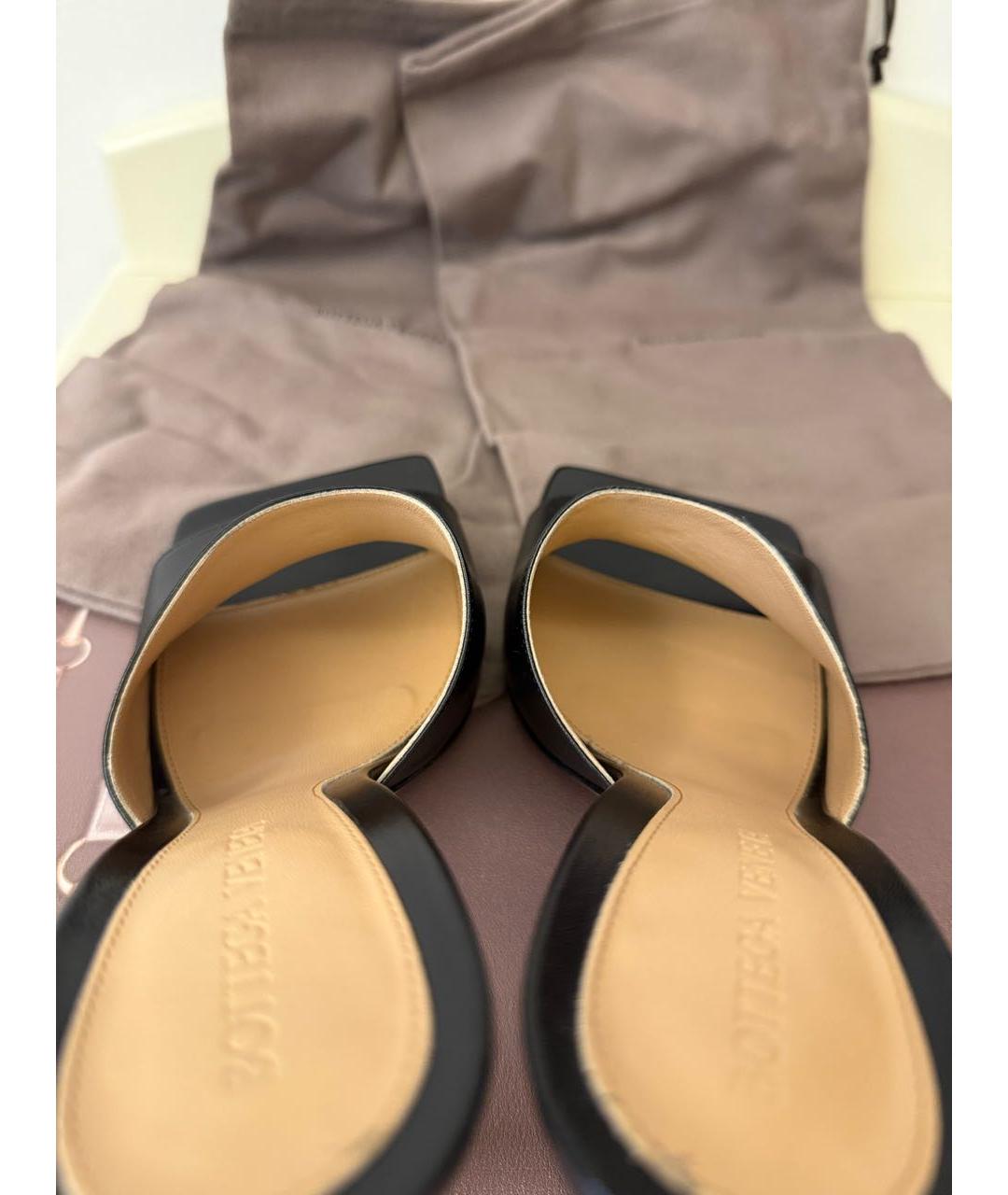 BOTTEGA VENETA Черные кожаные мюли, фото 5