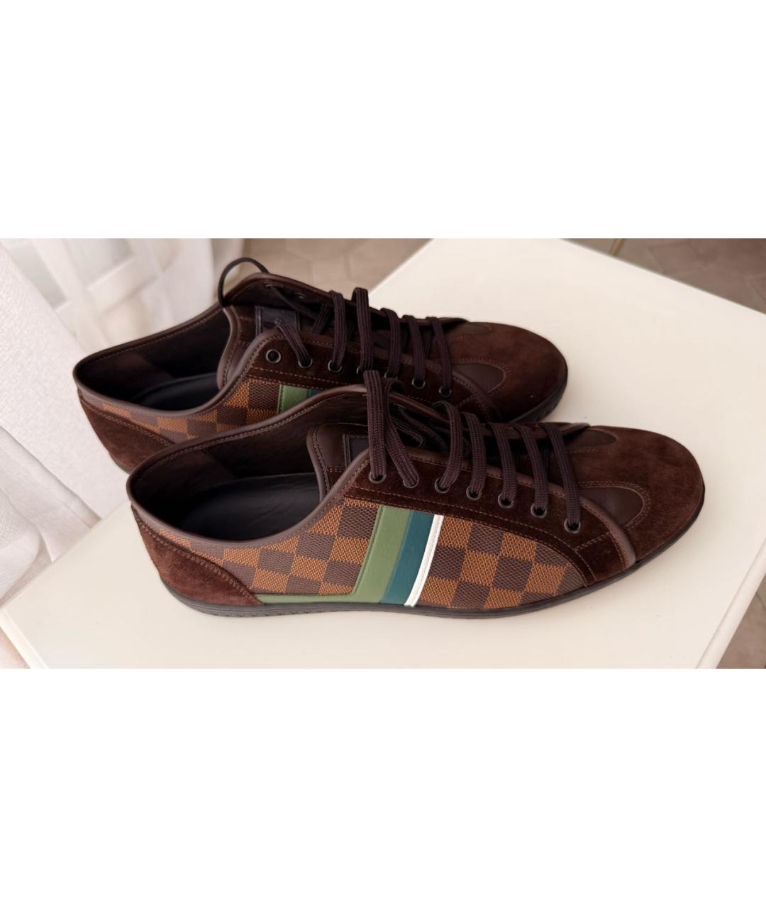 LOUIS VUITTON Коричневые замшевые низкие кроссовки / кеды, фото 2