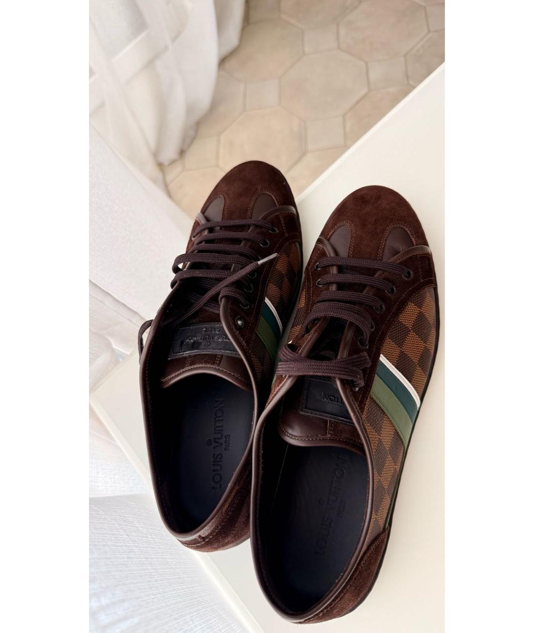LOUIS VUITTON Коричневые замшевые низкие кроссовки / кеды, фото 3