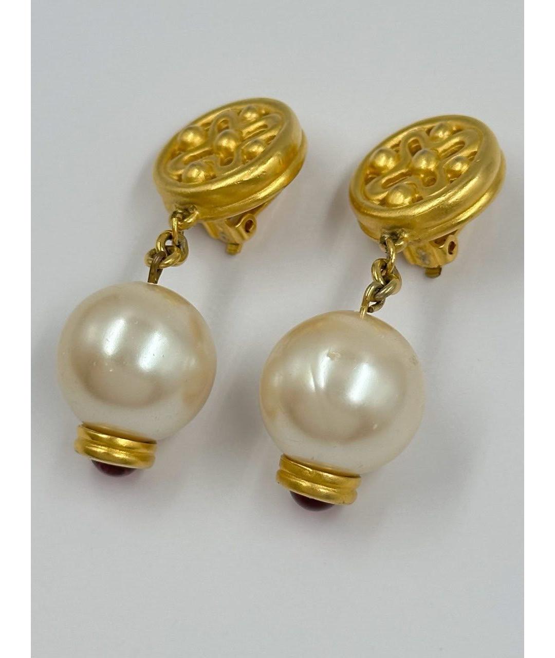 GIVENCHY Золотые металлические клипсы, фото 5