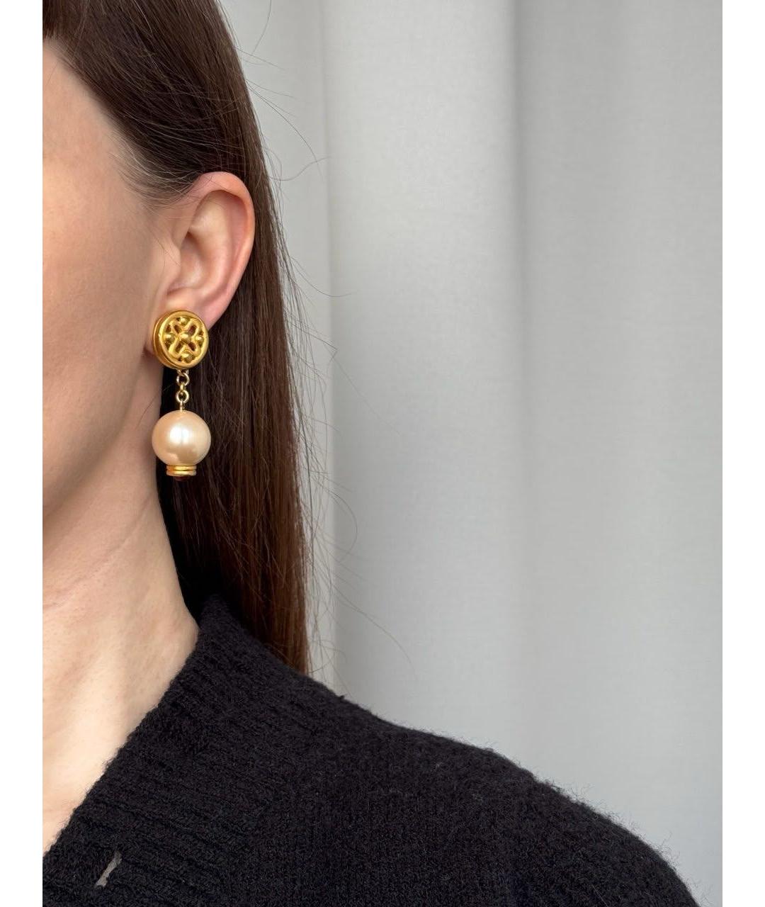 GIVENCHY Золотые металлические клипсы, фото 8