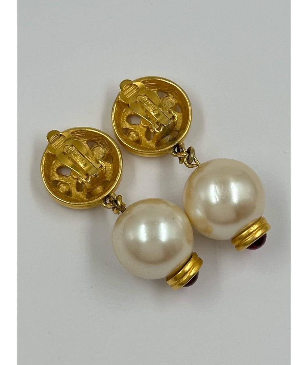 GIVENCHY Золотые металлические клипсы, фото 6