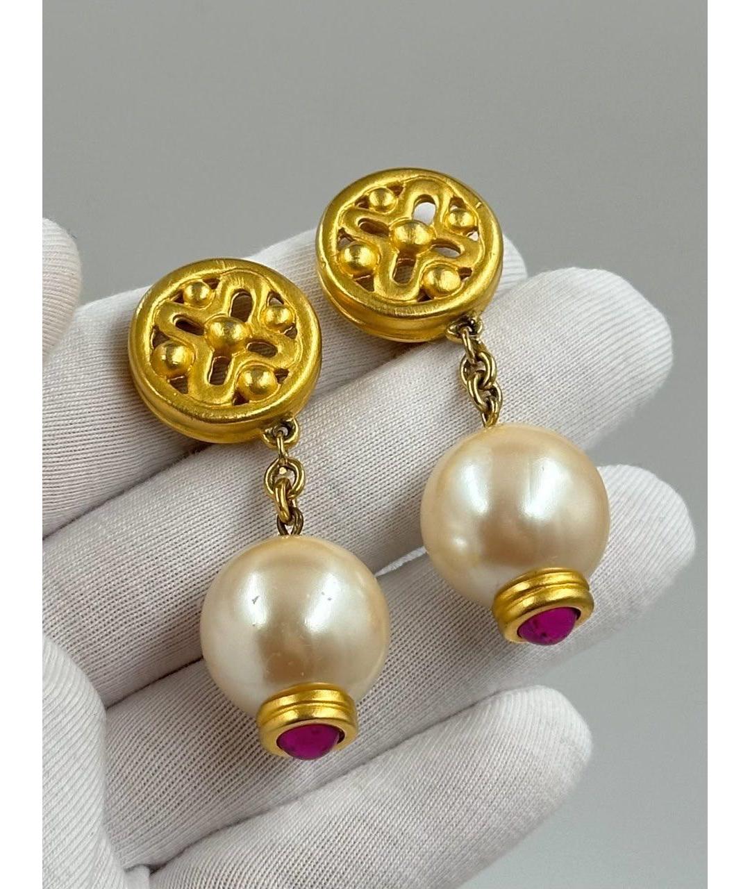 GIVENCHY Золотые металлические клипсы, фото 2