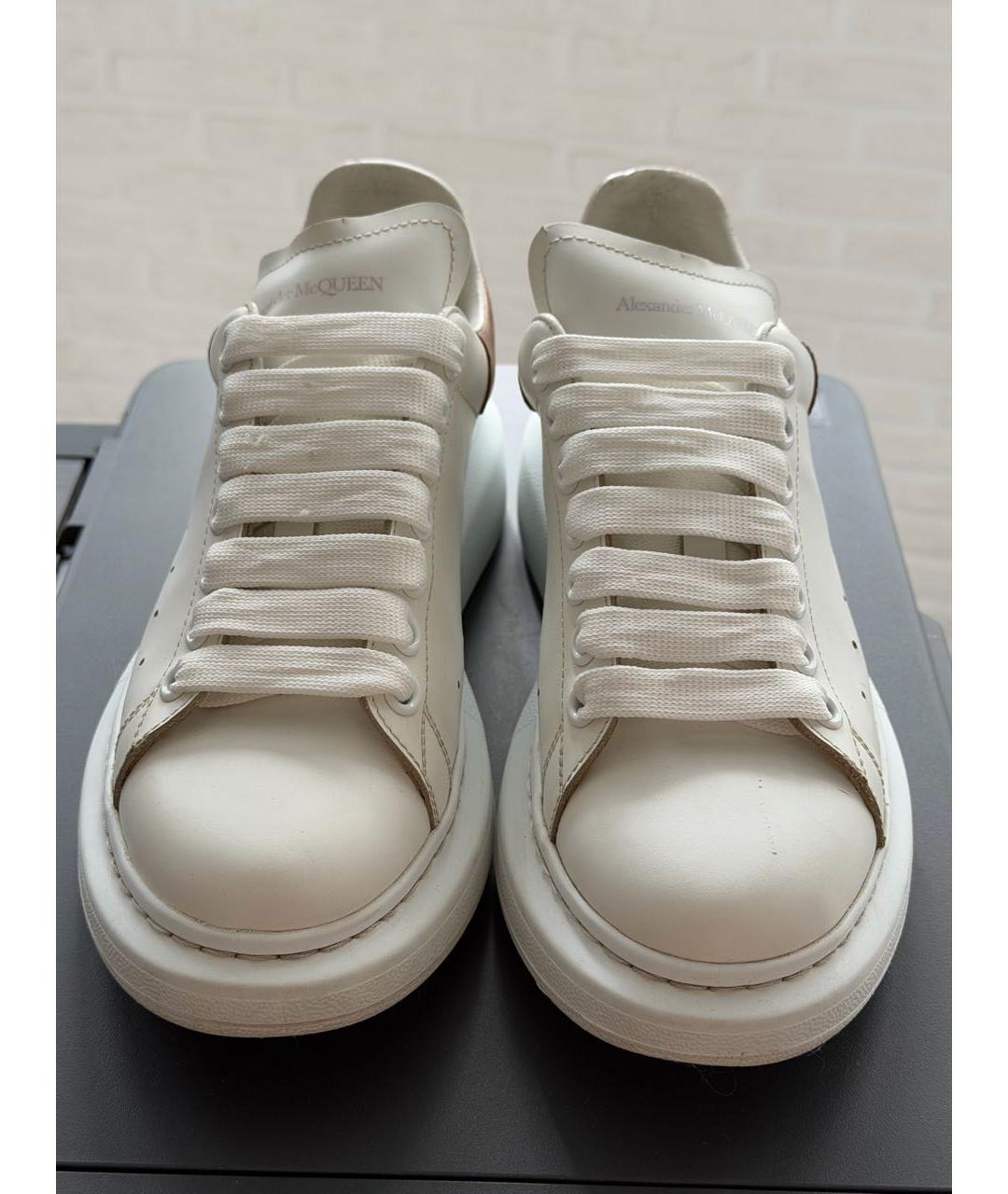 ALEXANDER MCQUEEN Белые кожаные кеды, фото 2