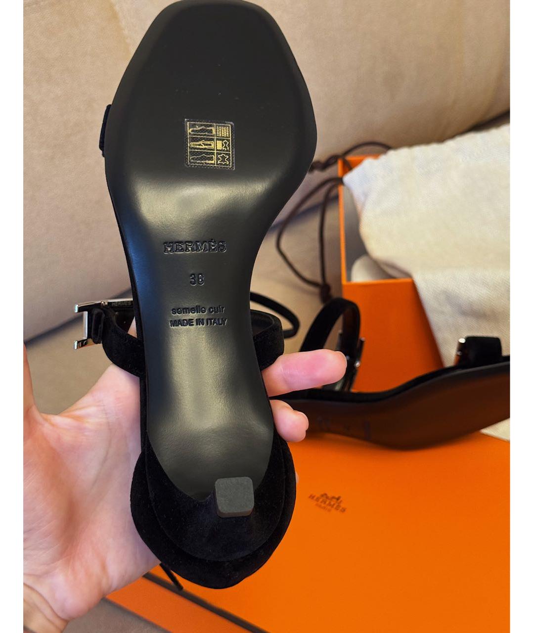 HERMES Черные бархатные босоножки, фото 5