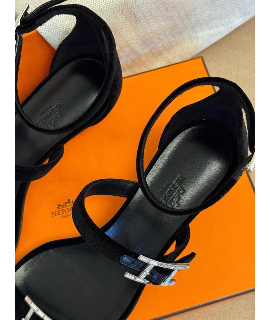 HERMES Черные бархатные босоножки, фото 6