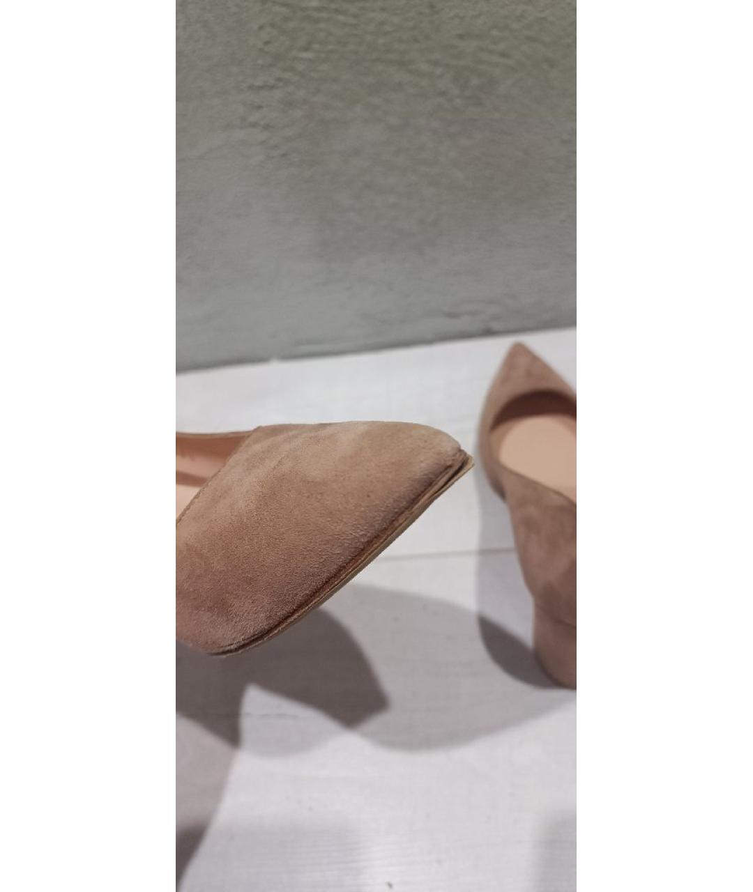 GIANVITO ROSSI Бежевые замшевые туфли, фото 5