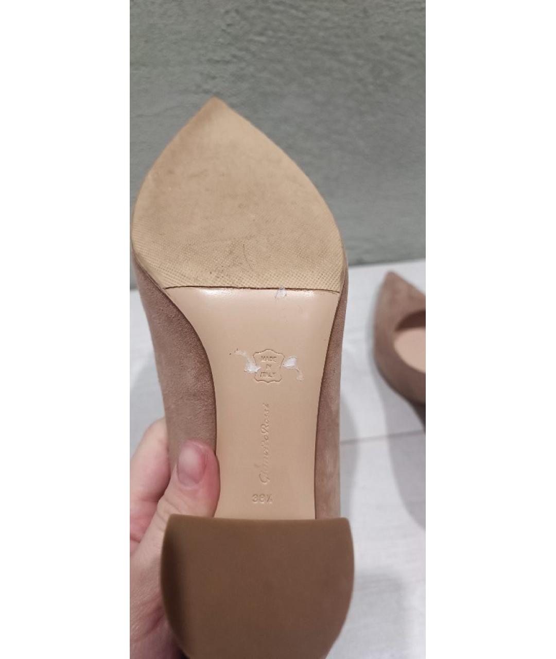 GIANVITO ROSSI Бежевые замшевые туфли, фото 7