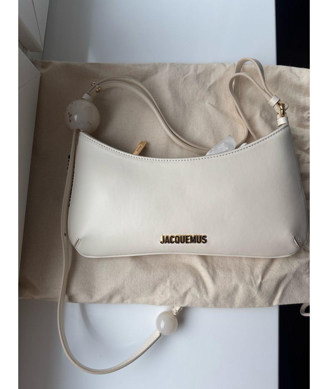 JACQUEMUS Бежевая кожаная сумка с короткими ручками, фото 4