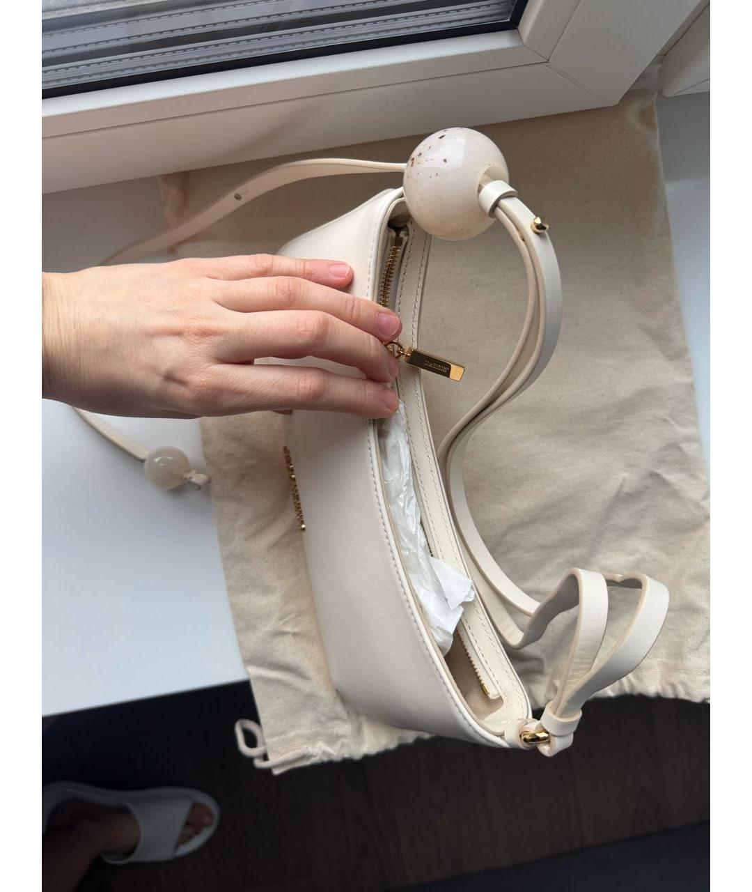 JACQUEMUS Бежевая кожаная сумка с короткими ручками, фото 2