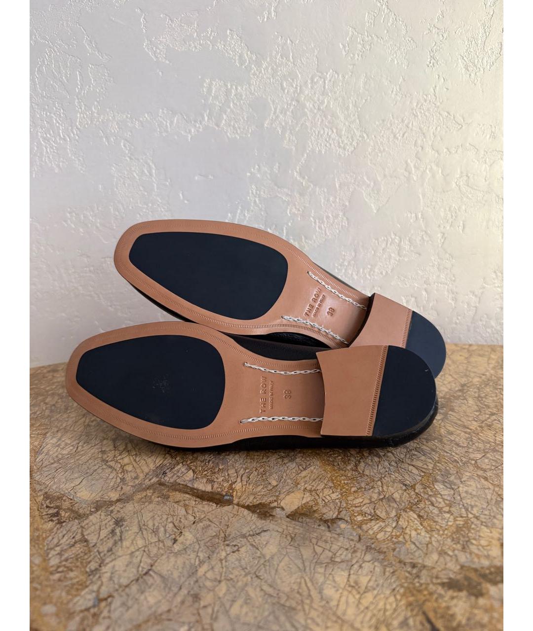 THE ROW Черные кожаные лоферы, фото 4